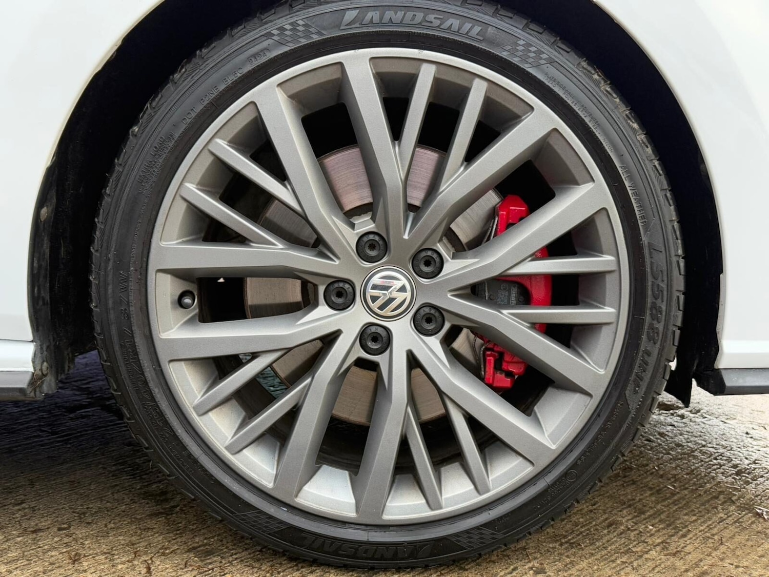 Used Volkswagen Polo 2015 for sale - 76739402: Photo 17