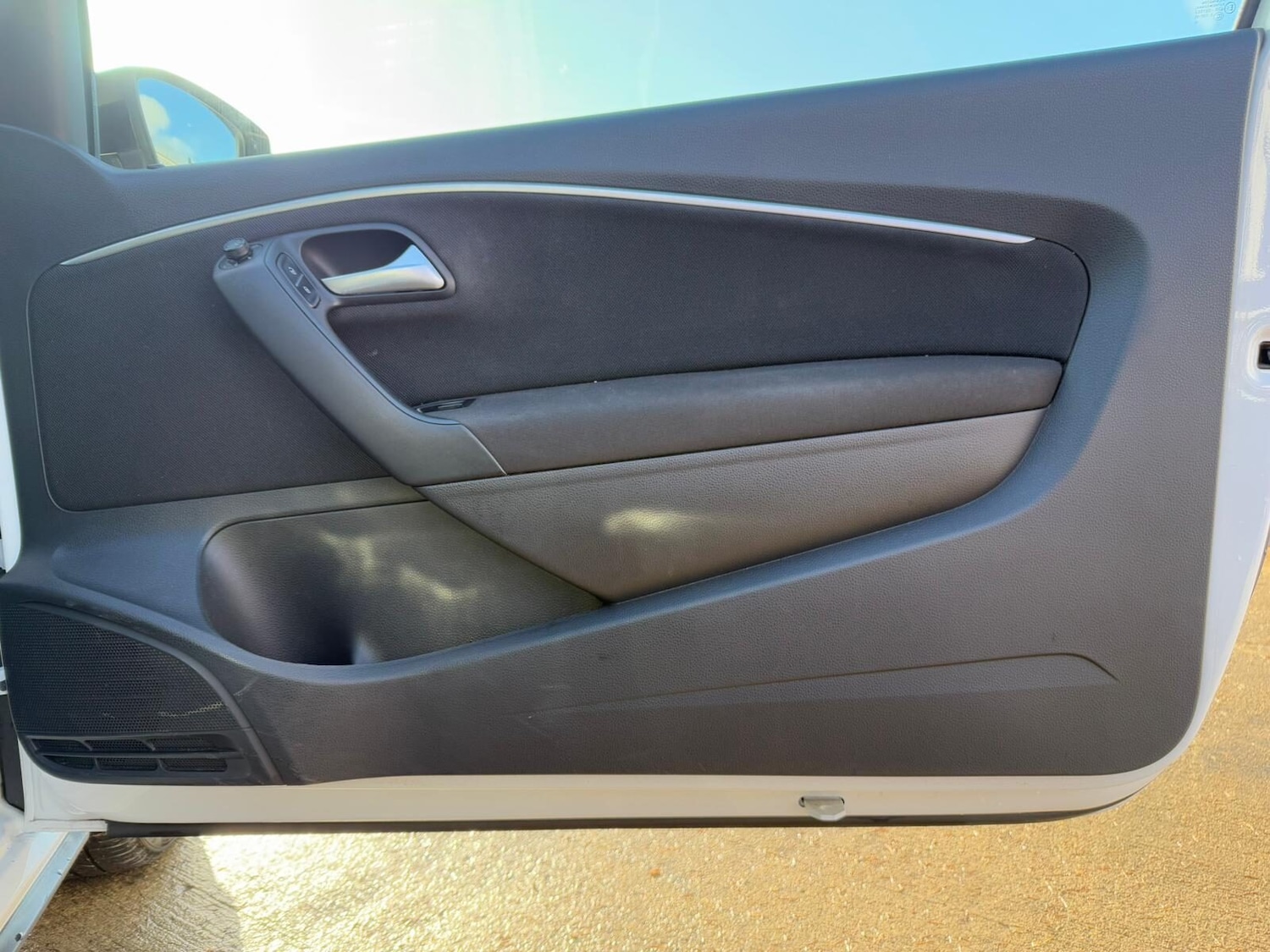 Used Volkswagen Polo 2015 for sale - 76739402: Photo 27