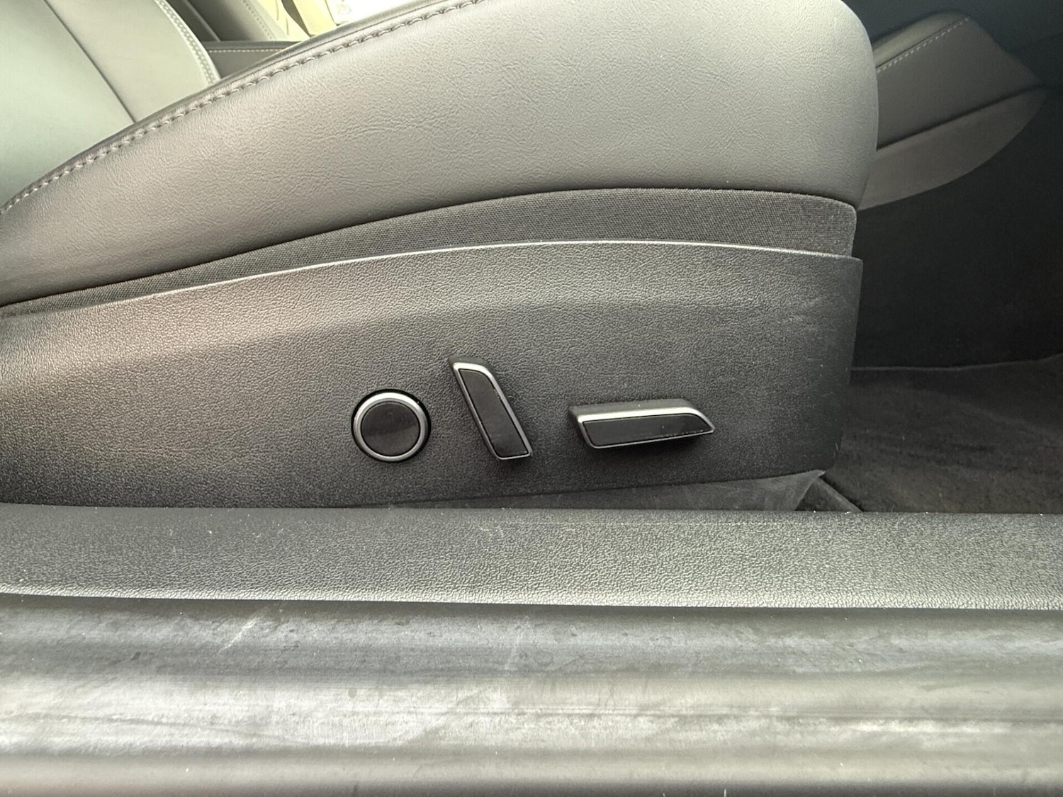 Used Tesla Model 3 2022 for sale - 76932229: Photo 30