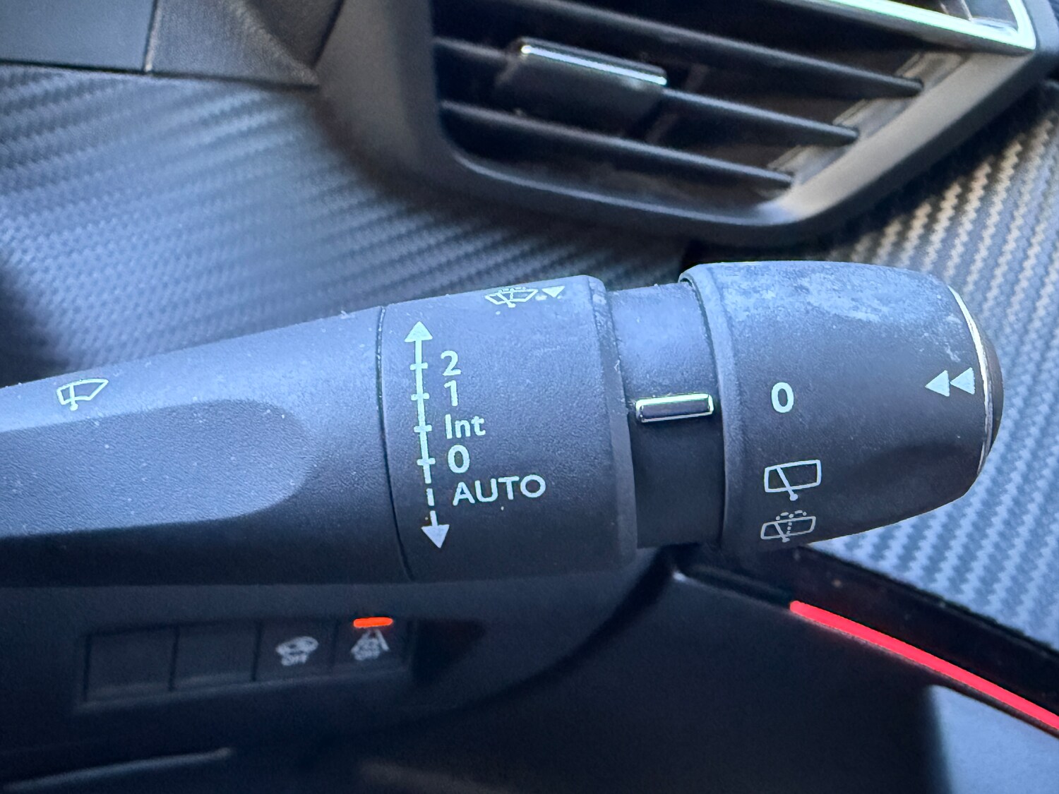 Used Peugeot 2008 for sale - 77208211: Photo 25