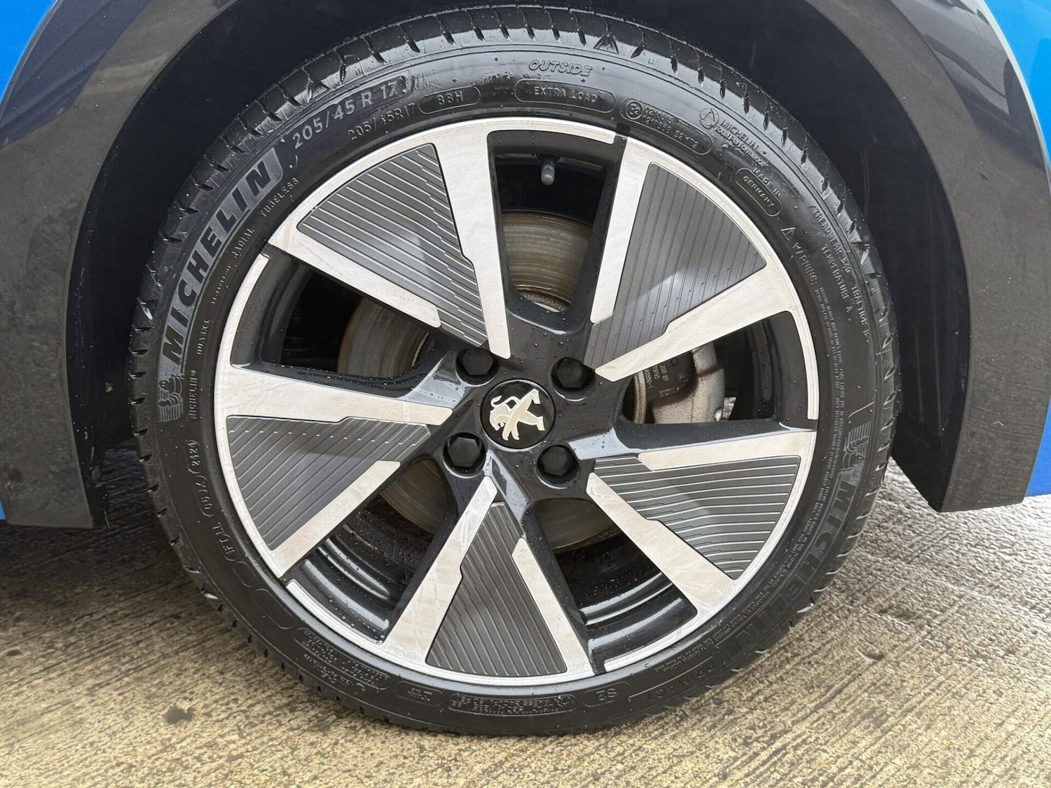 Used Peugeot 208 2021 for sale - 77014127: Photo 15