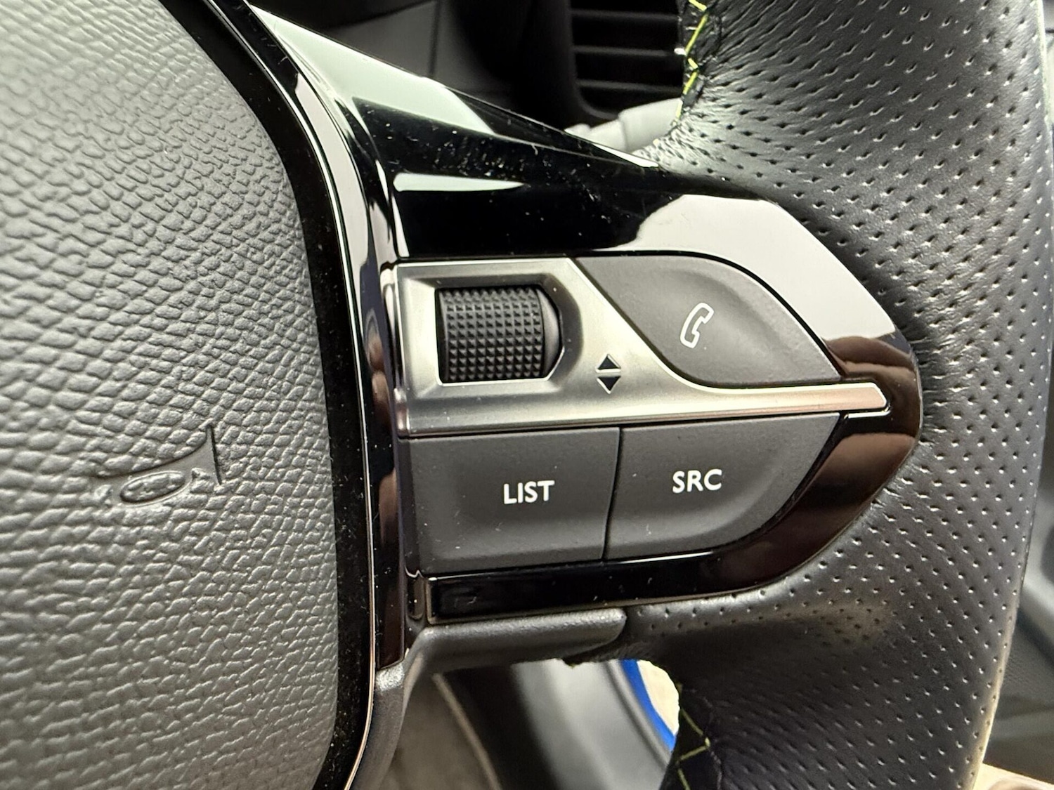 Used Peugeot 208 2021 for sale - 77014127: Photo 27