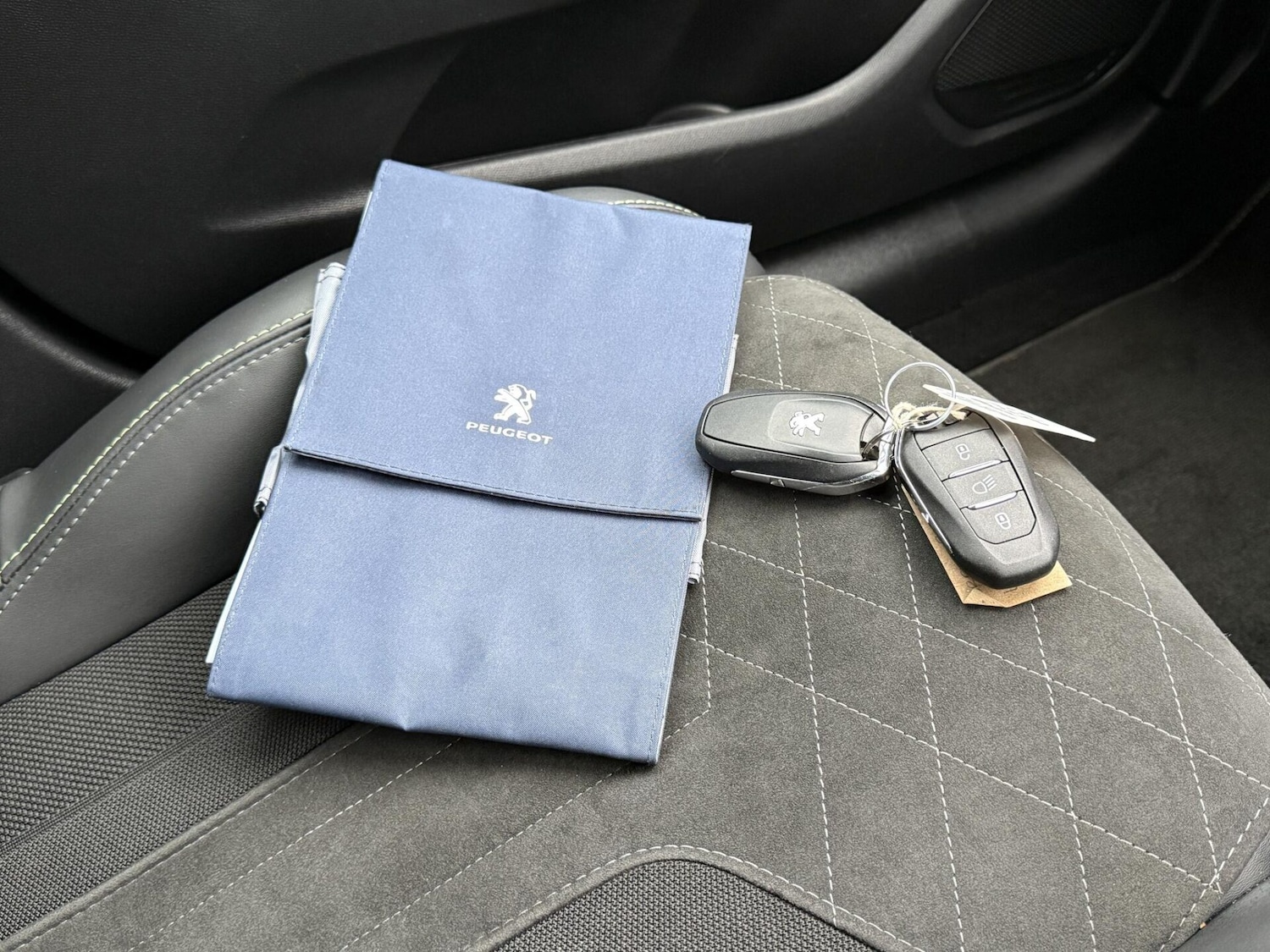 Used Peugeot 208 2021 for sale - 77014127: Photo 36