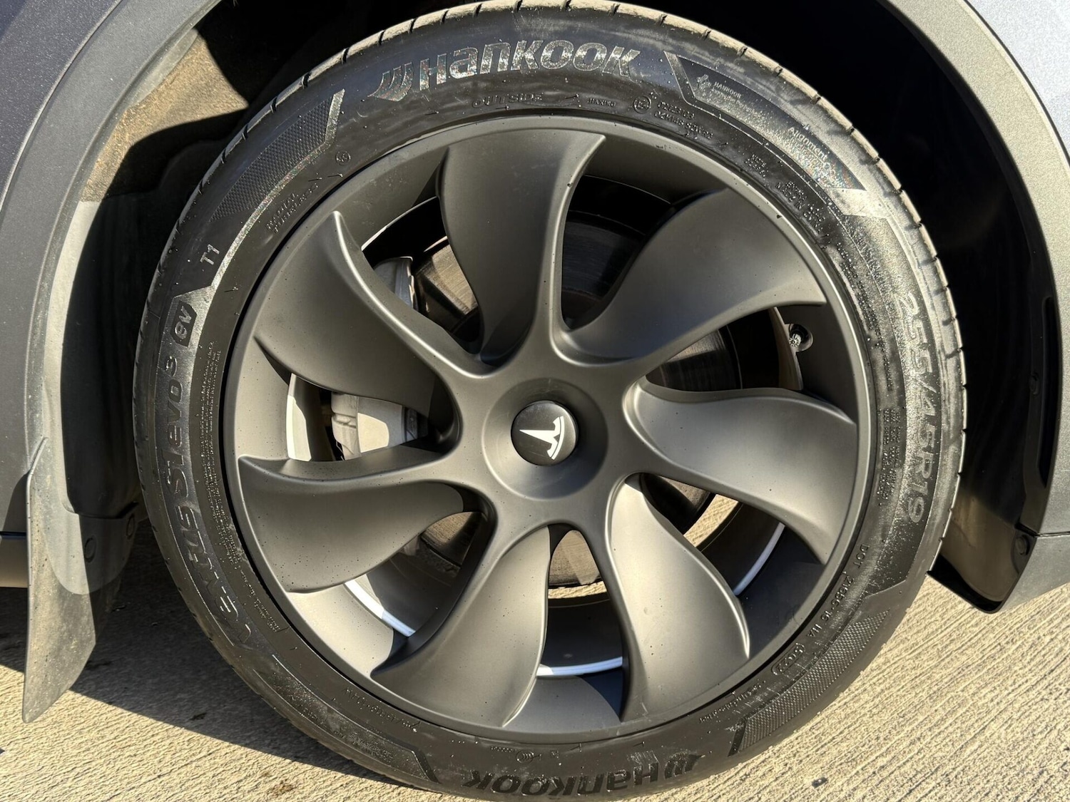 Used Tesla Model Y 2023 for sale - 77919192: Photo 14