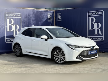 2019 - 2.0 VVT-i Hybrid Design 5dr CVT
