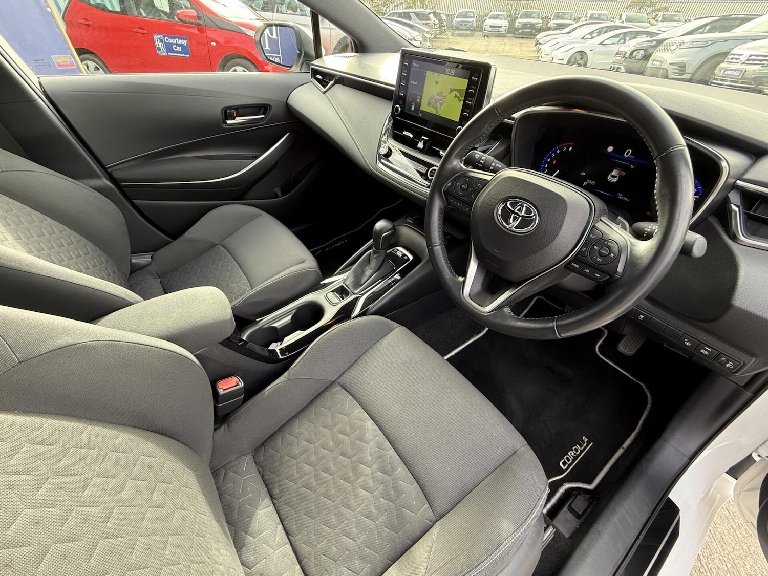 Used Toyota Corolla 2019 for sale - 76207603: Photo 3