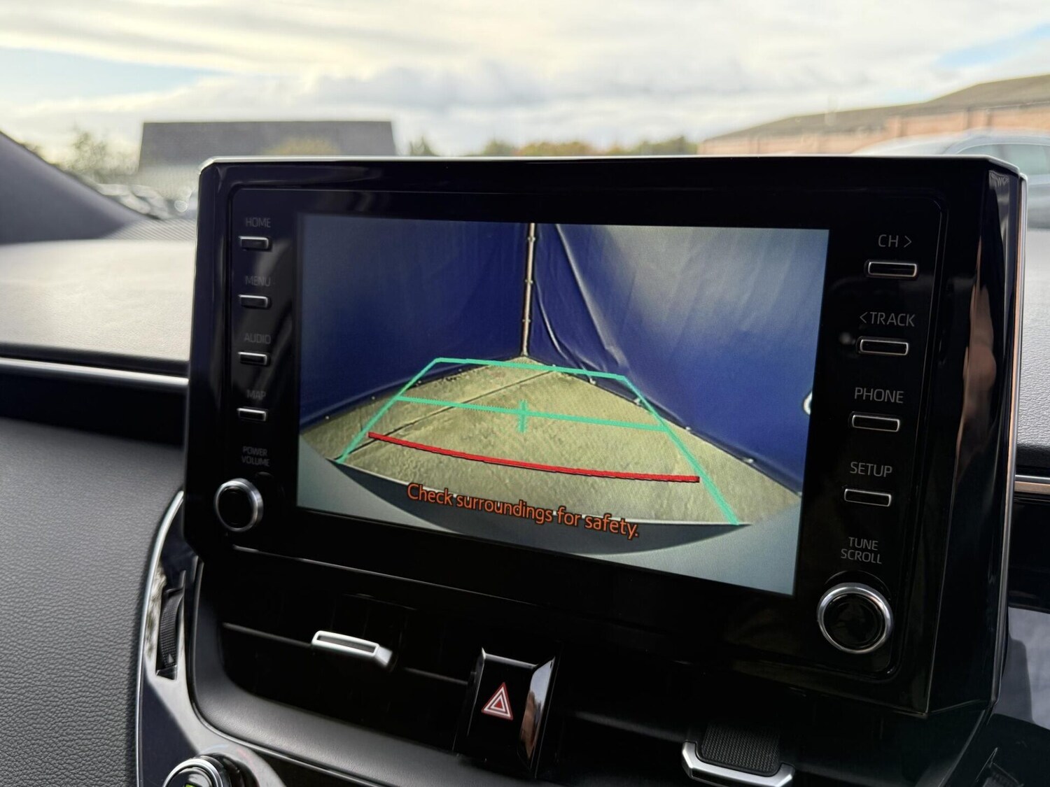 Used Toyota Corolla 2019 for sale - 76207603: Photo 31