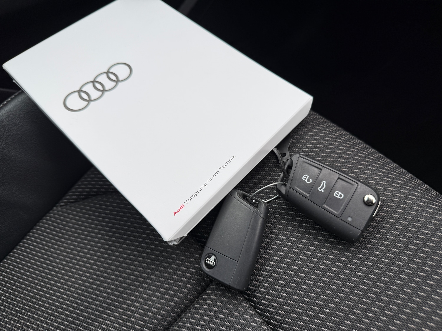 Used Audi A1 for sale - 77208210: Photo 37