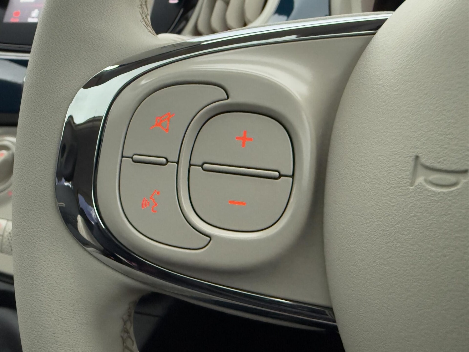 Used Fiat 500 2022 for sale - 76883896: Photo 32