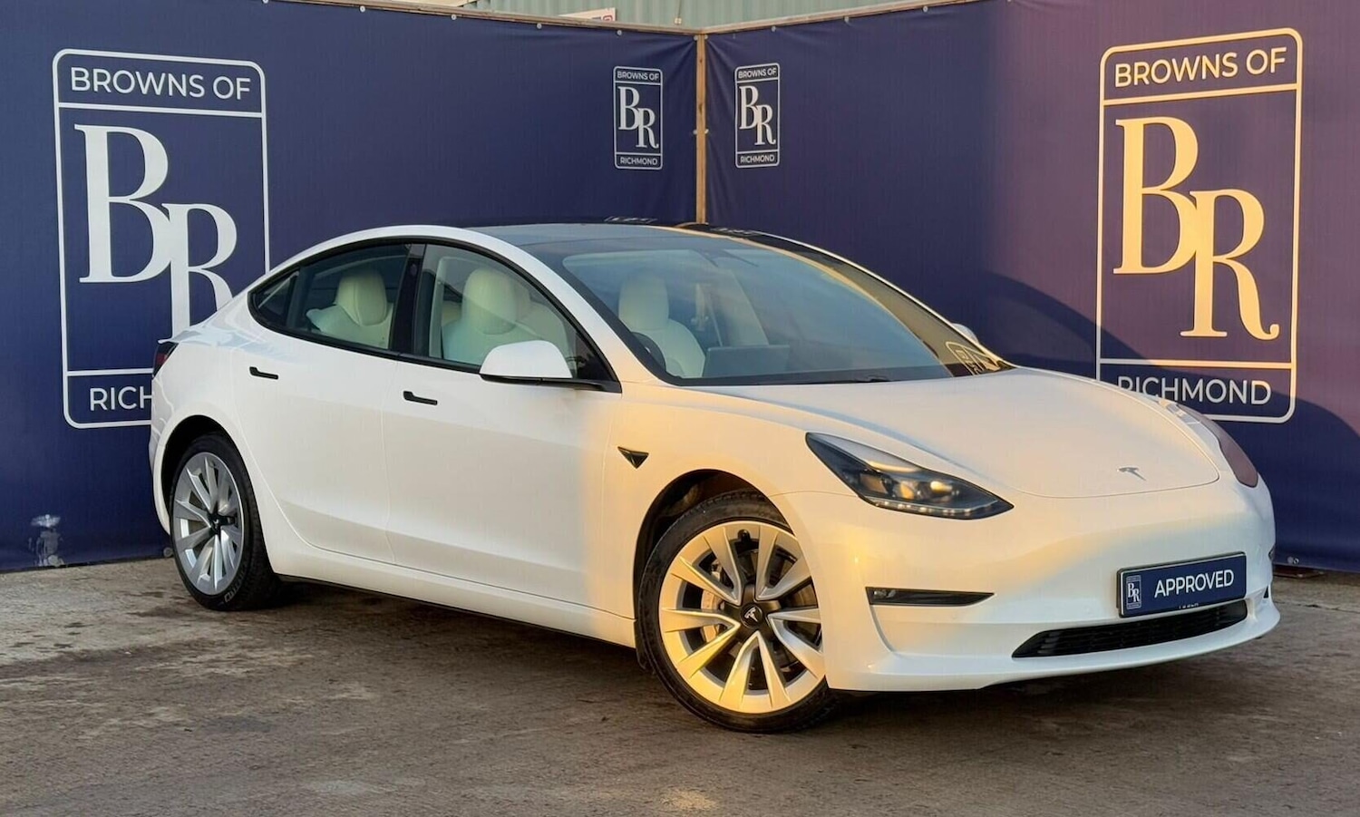 Used Tesla Model 3 2022 for sale - 76697446: Photo 1