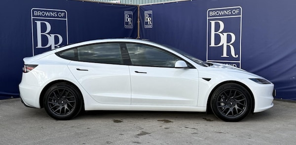 Used Tesla Model 3 2024 for sale - 76082170: Photo 4