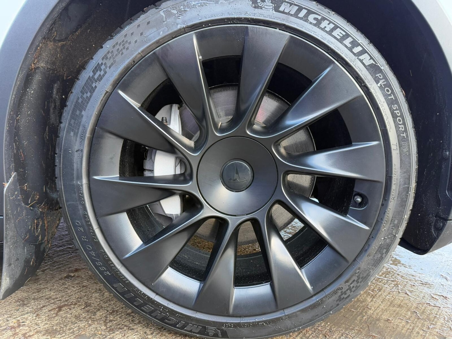 Used Tesla Model Y 2023 for sale - 77037196: Photo 18