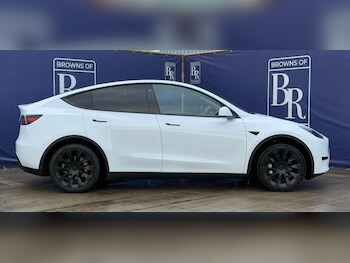 Used Tesla Model Y 2023 for sale - 77037196: Photo