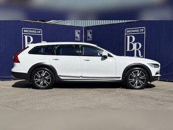 Used Volvo V90 2019 for sale - 78454847: Photo