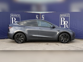 Used Tesla Model Y 2023 for sale - 77764143: Photo
