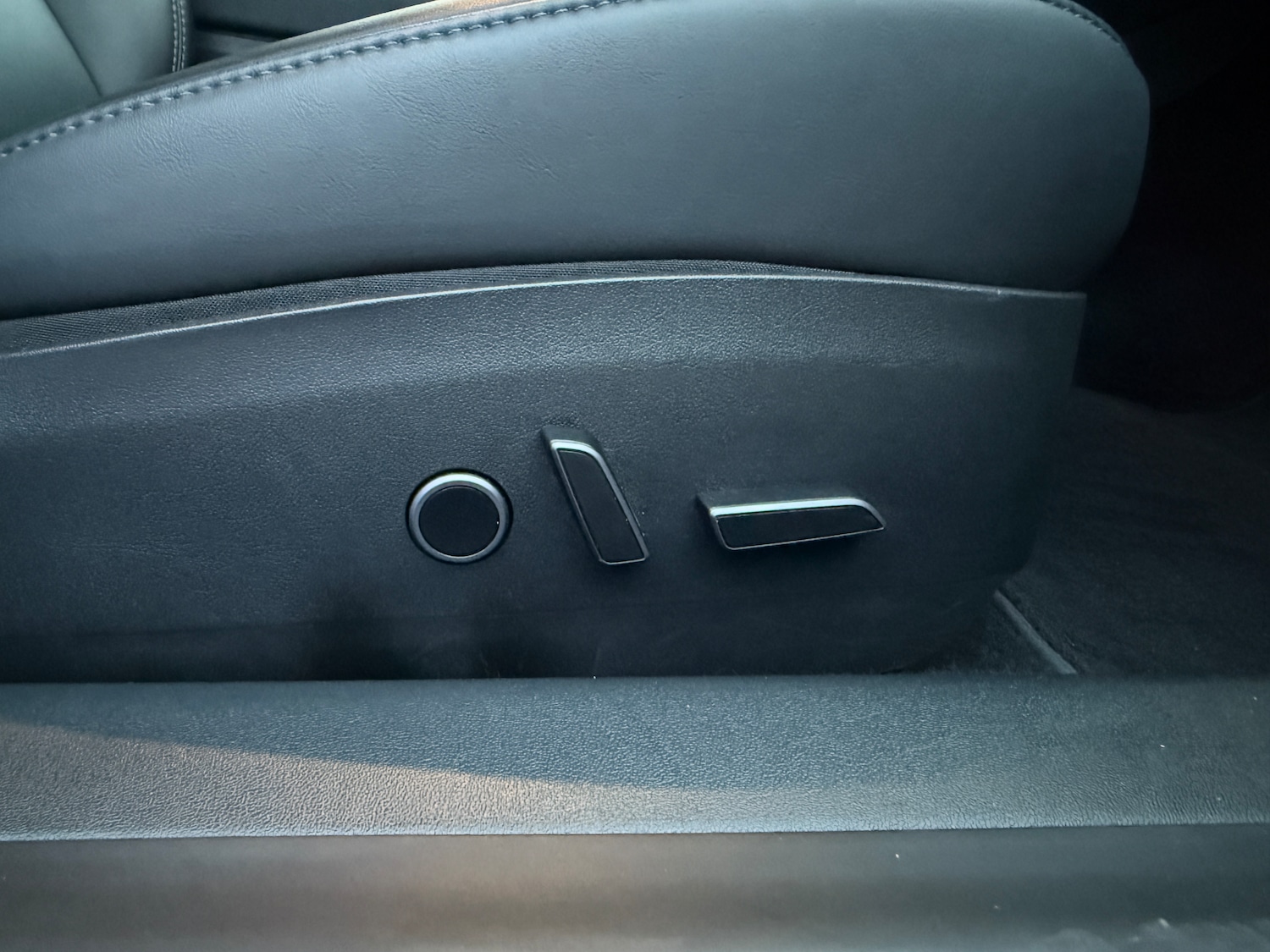 Used Tesla Model 3 2023 for sale - 77208259: Photo 26