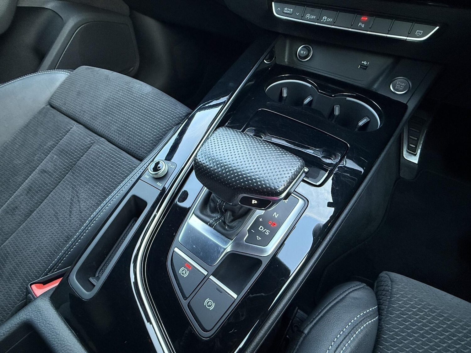 Used Audi A4 2021 for sale - 76961698: Photo 42