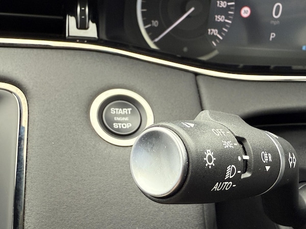 Used Land Rover Range Rover Evoque 2022 for sale - 76205806: Photo 32