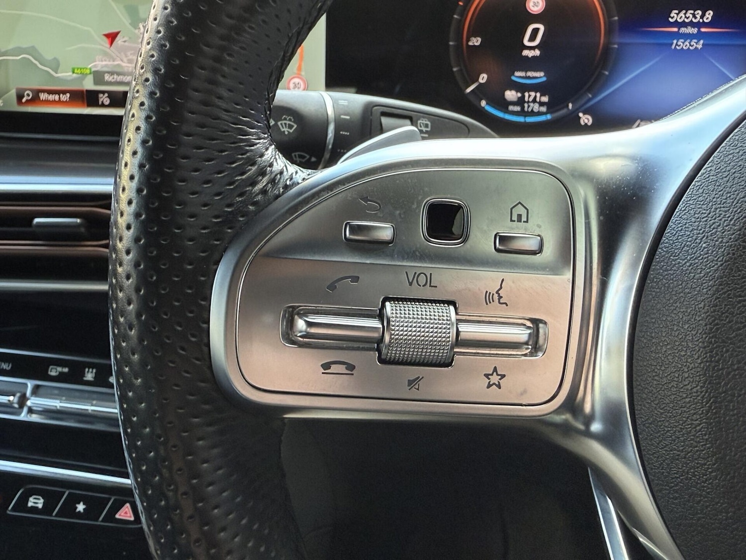 Used Mercedes-Benz EQC 2022 for sale - 76406112: Photo 28