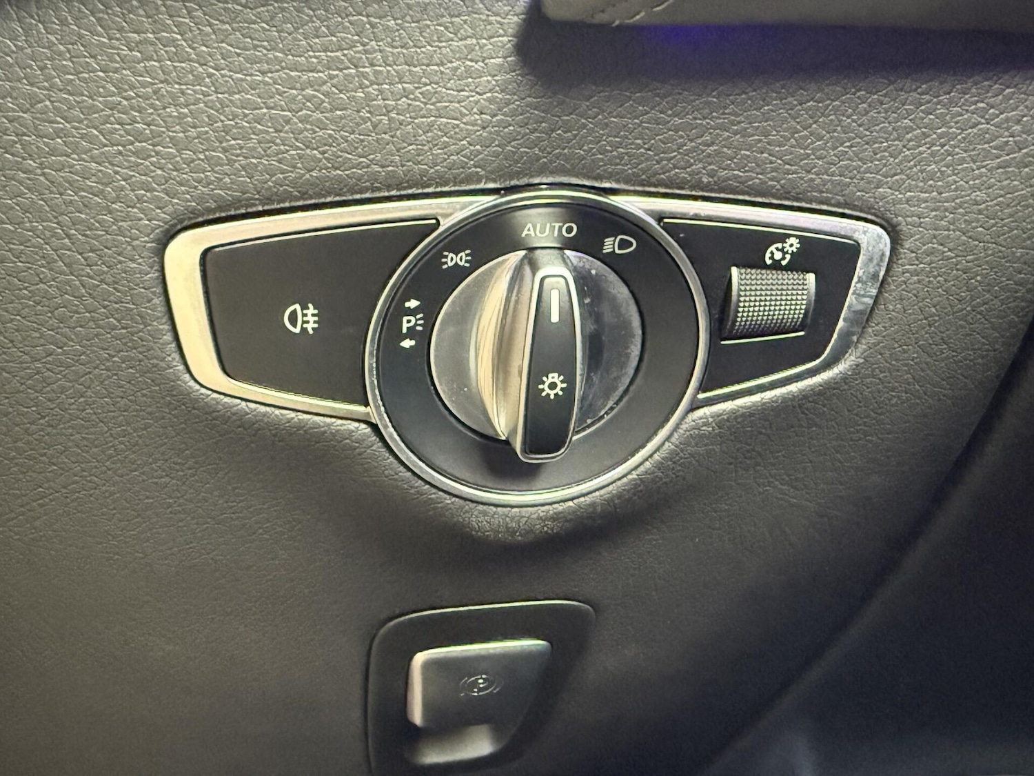 Used Mercedes-Benz EQC 2022 for sale - 76406112: Photo 30