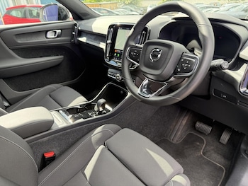Used Volvo XC40 2023 for sale - 78928406: Photo