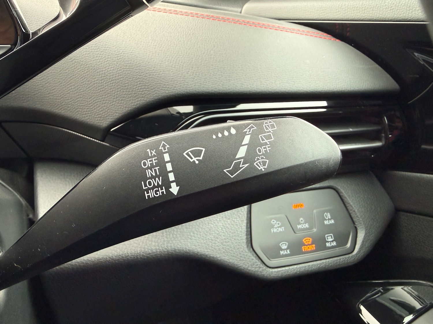 Used Volkswagen ID.4 2023 for sale - 77546097: Photo 32