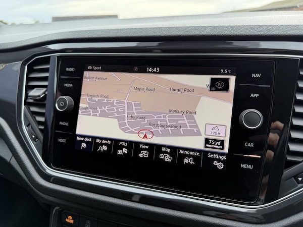 Used Volkswagen T-Roc 2018 for sale - 76182564: Photo 32