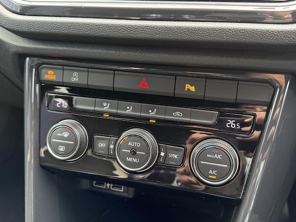 Used Volkswagen T-Roc 2018 for sale - 76182564: Photo 34