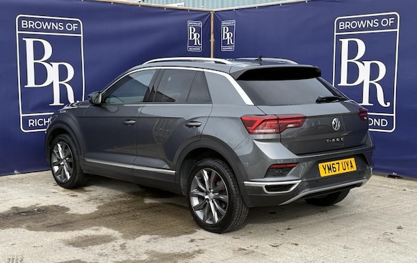 Used Volkswagen T-Roc 2018 for sale - 76182564: Photo 8