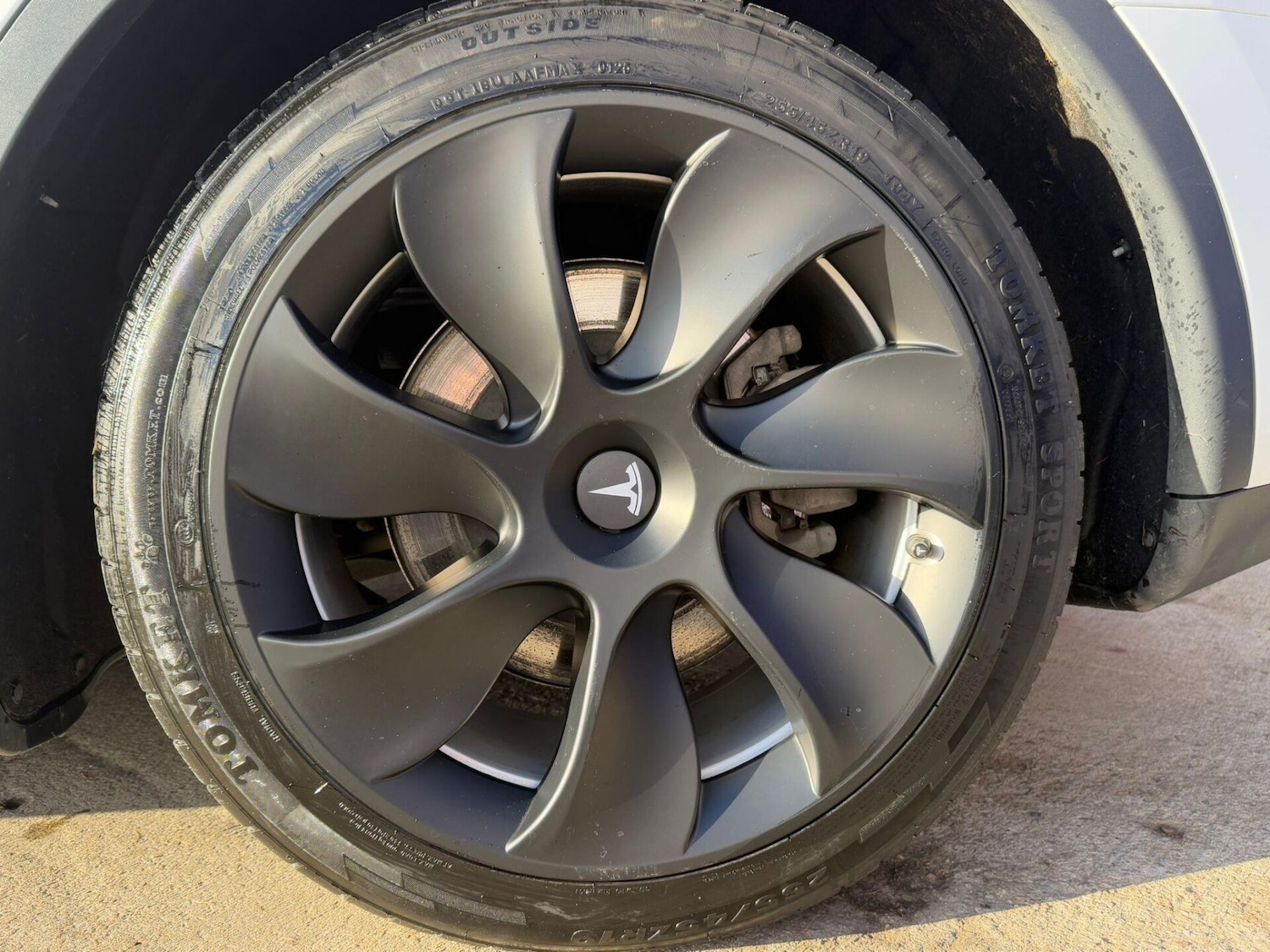Used Tesla Model Y 2023 for sale - 77046423: Photo 19