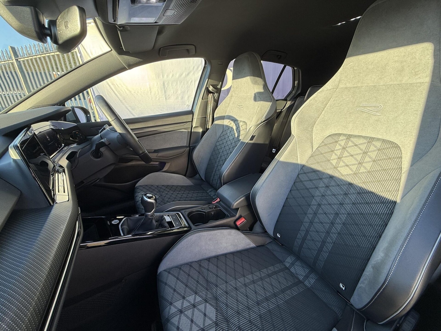 Used Volkswagen Golf 2023 for sale - 77128994: Photo 20