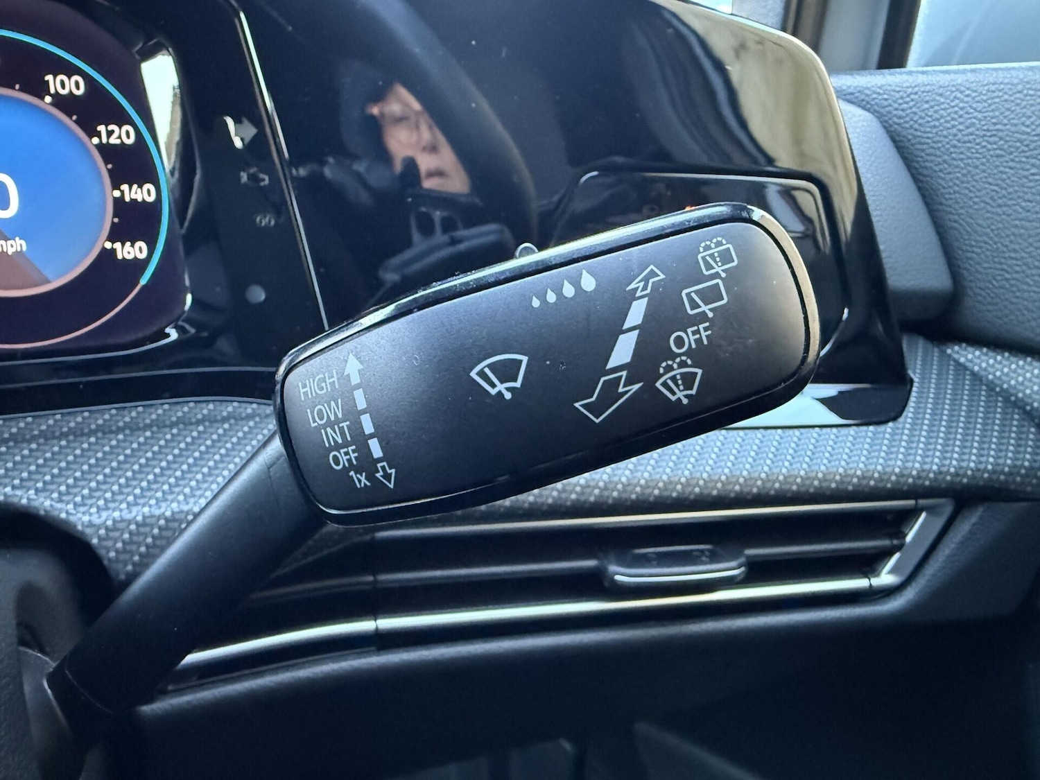 Used Volkswagen Golf 2023 for sale - 77128994: Photo 31