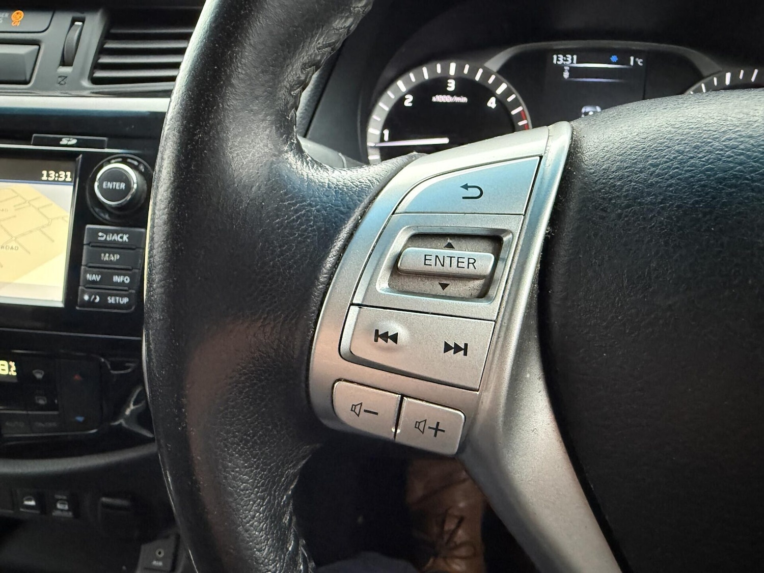 Used Nissan Navara 2017 for sale - 76831887: Photo 26