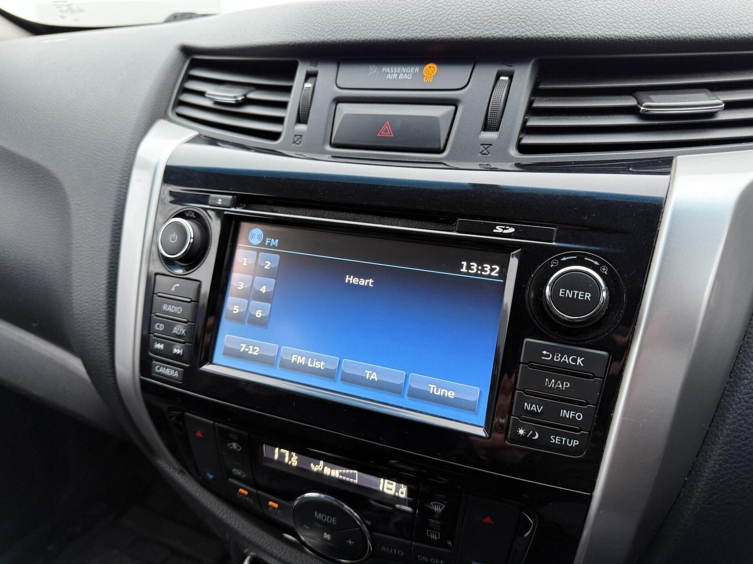 Used Nissan Navara 2017 for sale - 76831887: Photo 30