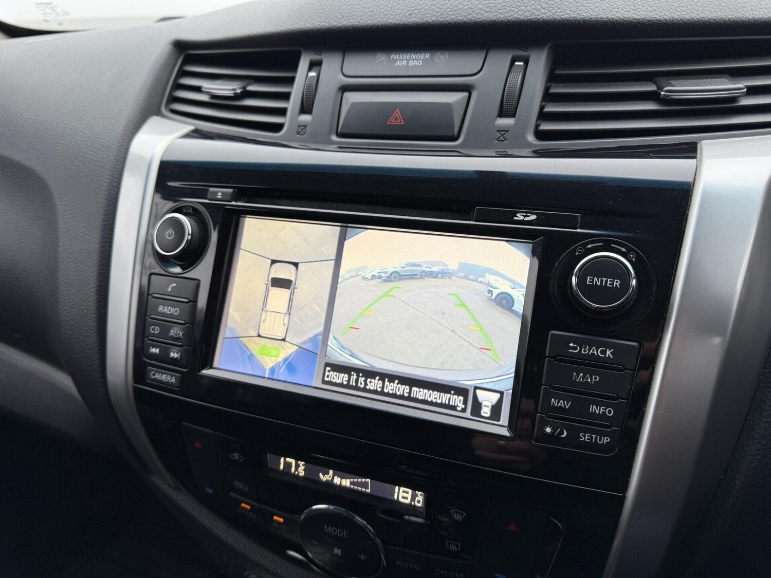 Used Nissan Navara 2017 for sale - 76831887: Photo 32