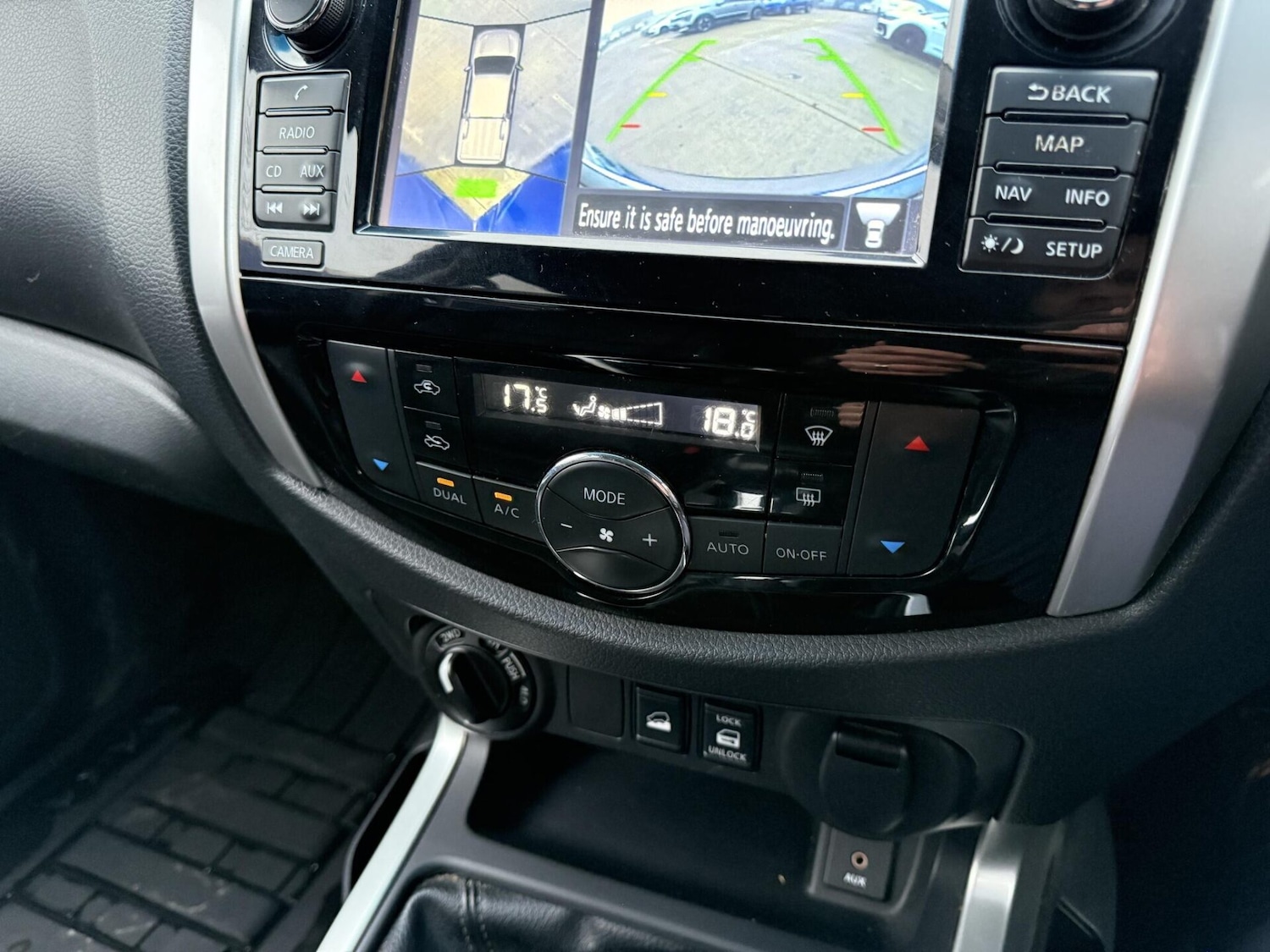 Used Nissan Navara 2017 for sale - 76831887: Photo 33