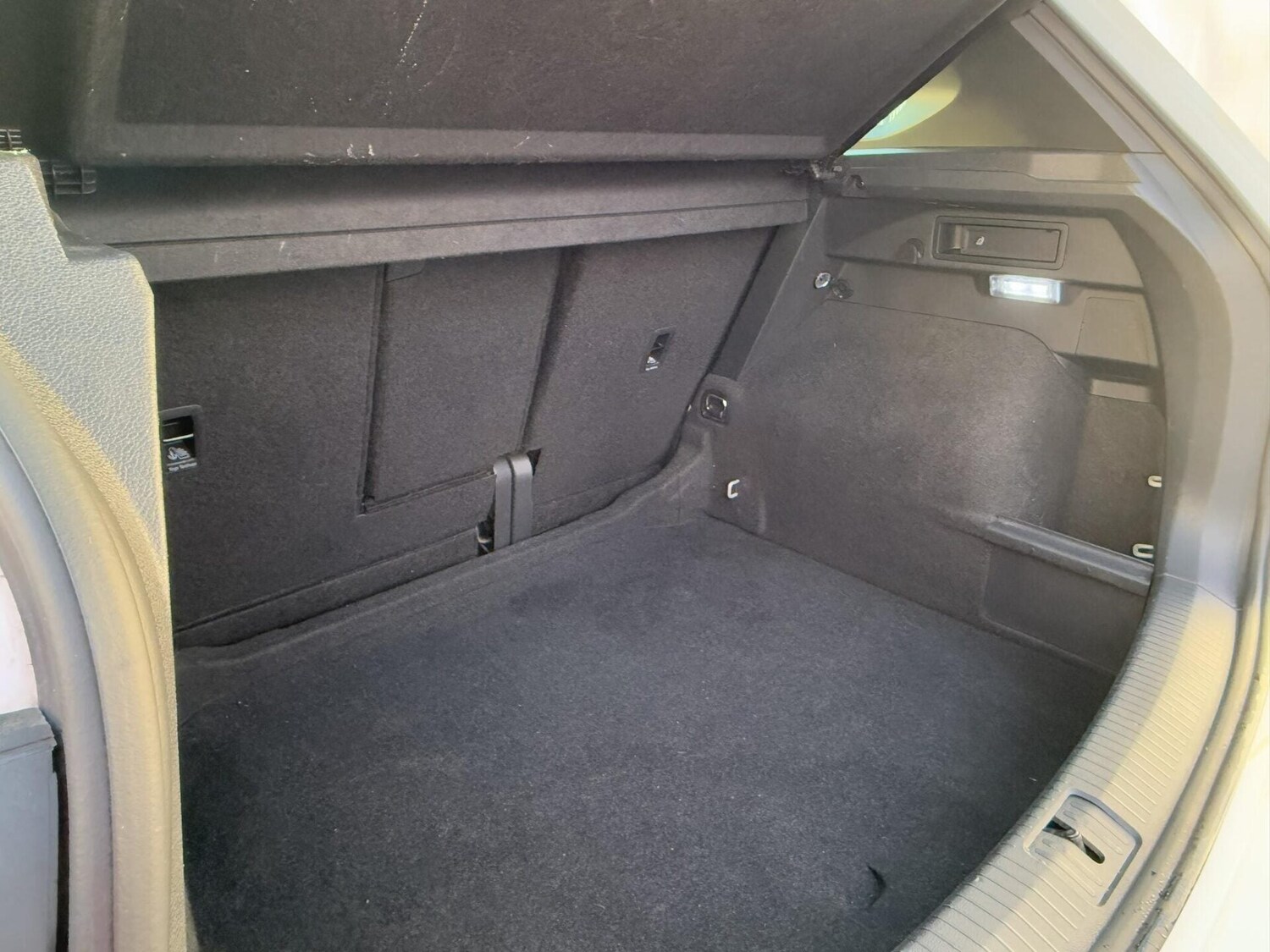 Used Volkswagen Tiguan 2021 for sale - 76877497: Photo 23