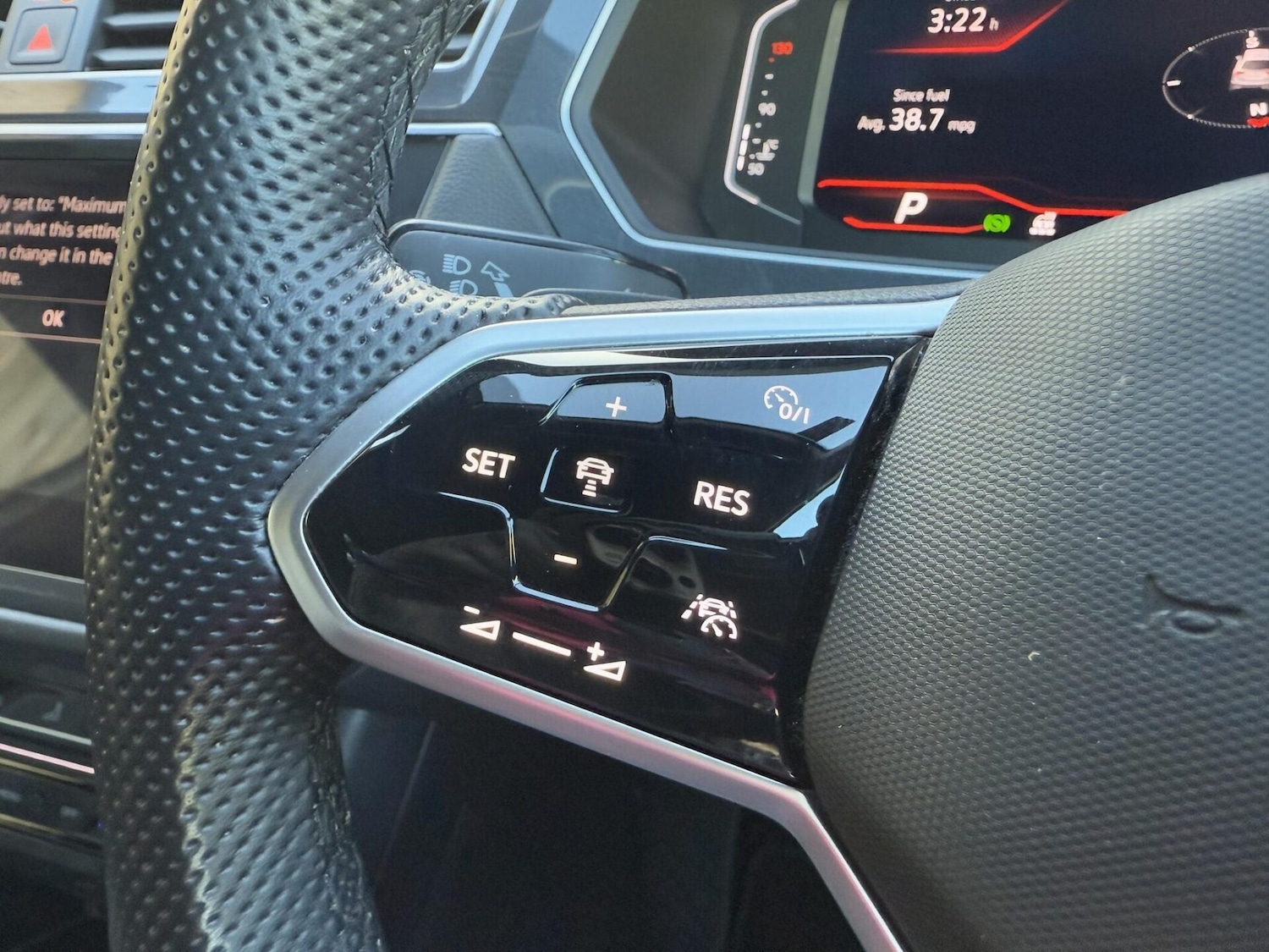 Used Volkswagen Tiguan 2021 for sale - 76877497: Photo 32