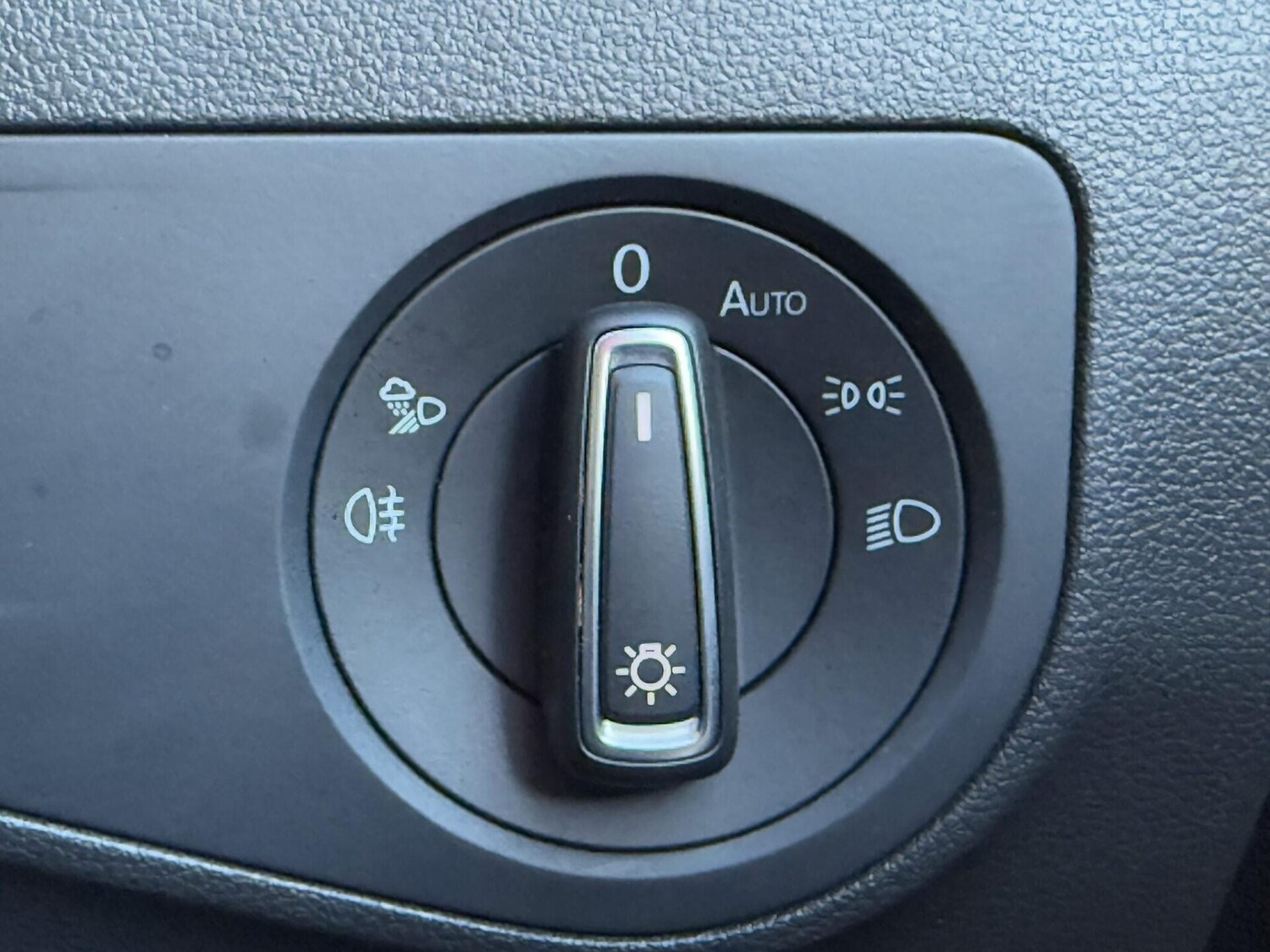 Used Volkswagen Tiguan 2021 for sale - 76877497: Photo 35