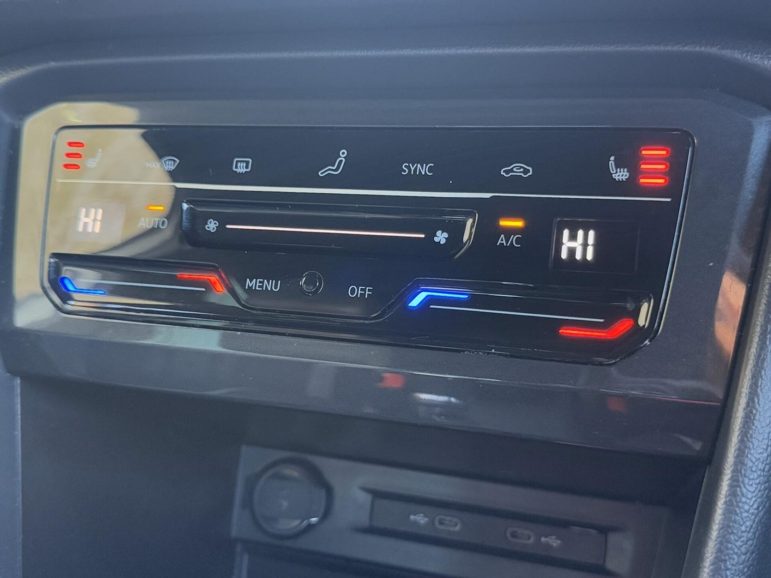 Used Volkswagen Tiguan 2021 for sale - 76877497: Photo 40