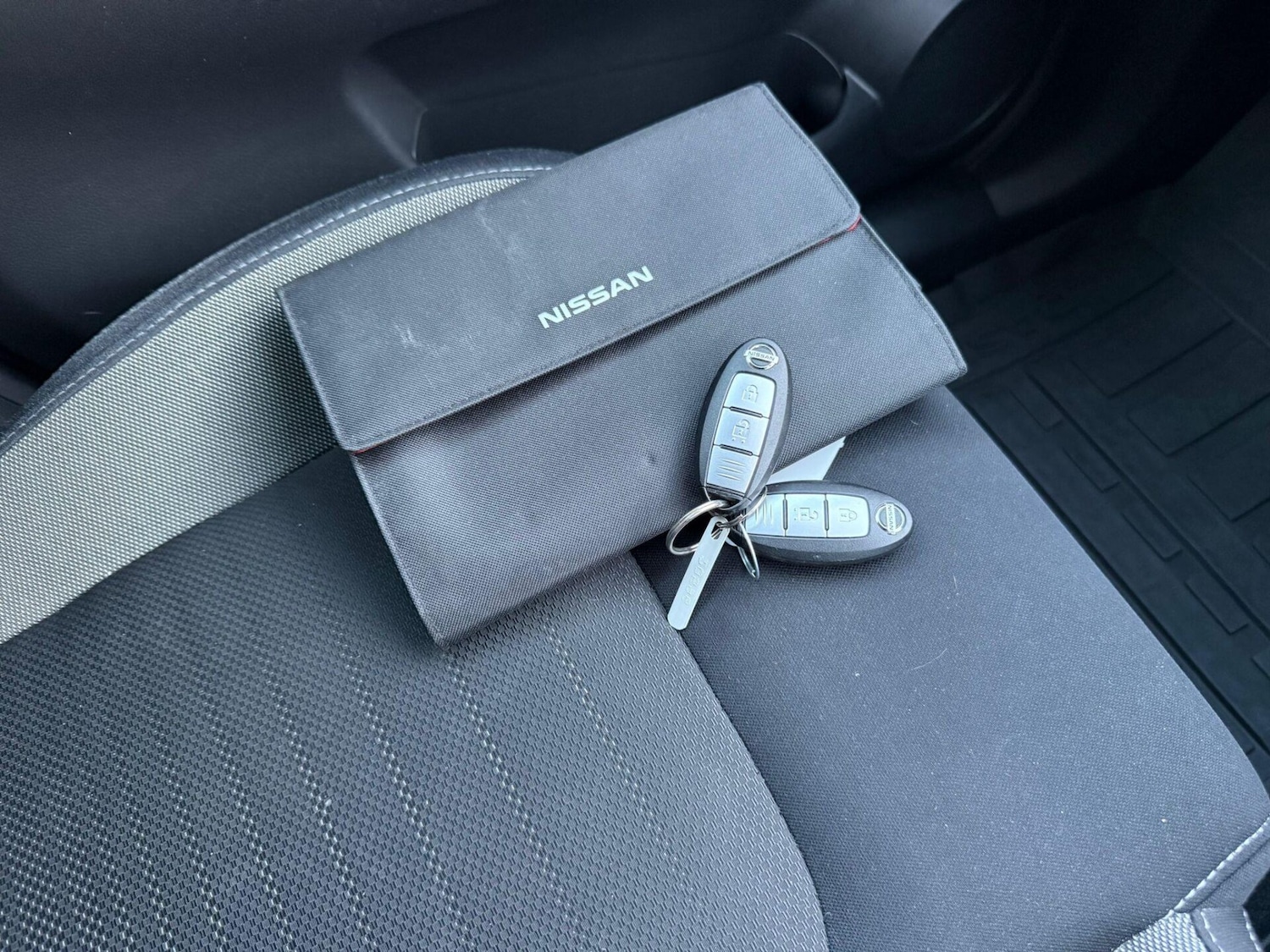 Used Nissan Qashqai 2017 for sale - 76694473: Photo 38