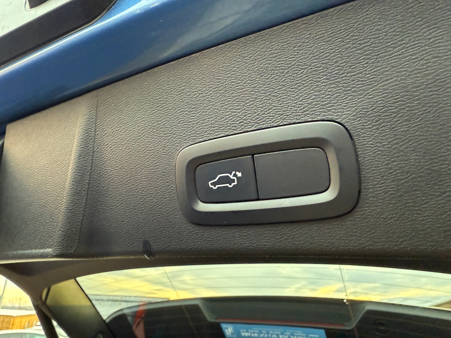 Used Volvo XC40 2020 for sale - 77208273: Photo 17