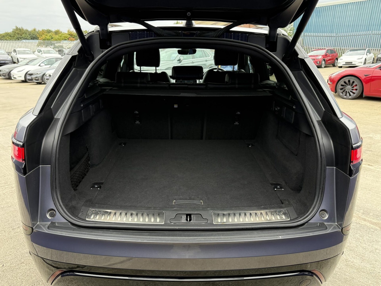 Used Land Rover Range Rover Velar 2021 for sale - 76082177: Photo 22