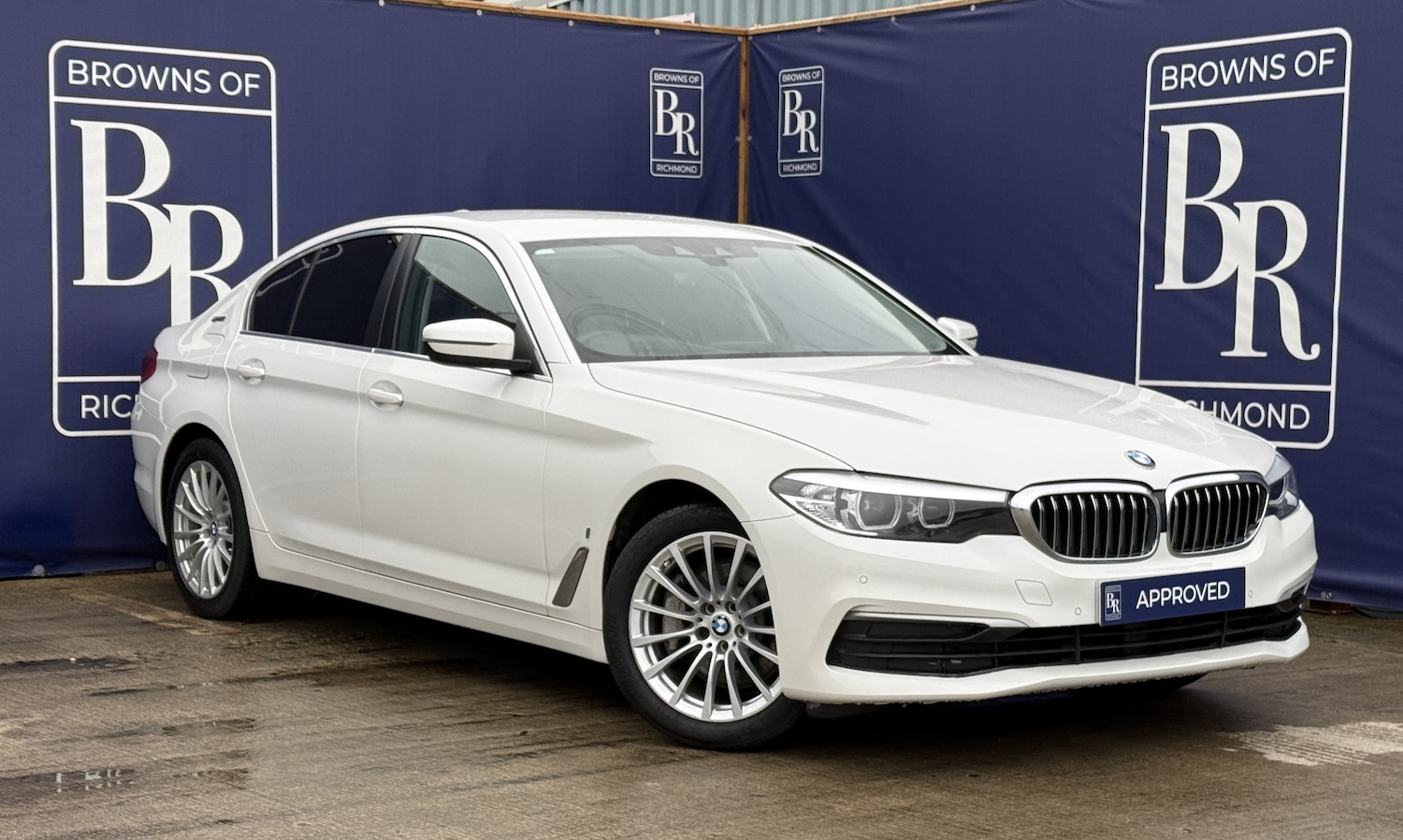 Used BMW 5 Series 2018 for sale - 77417661: Photo 1