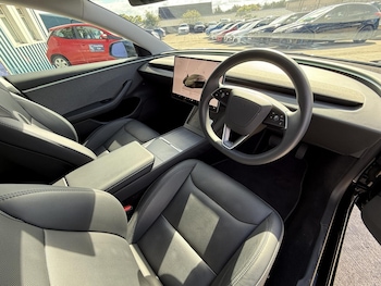 Used Tesla Model 3 2024 for sale - 75971624: Photo