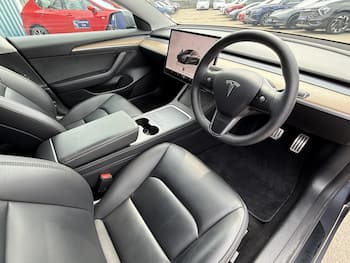 Used Tesla Model 3 2023 for sale - 79674339: Photo