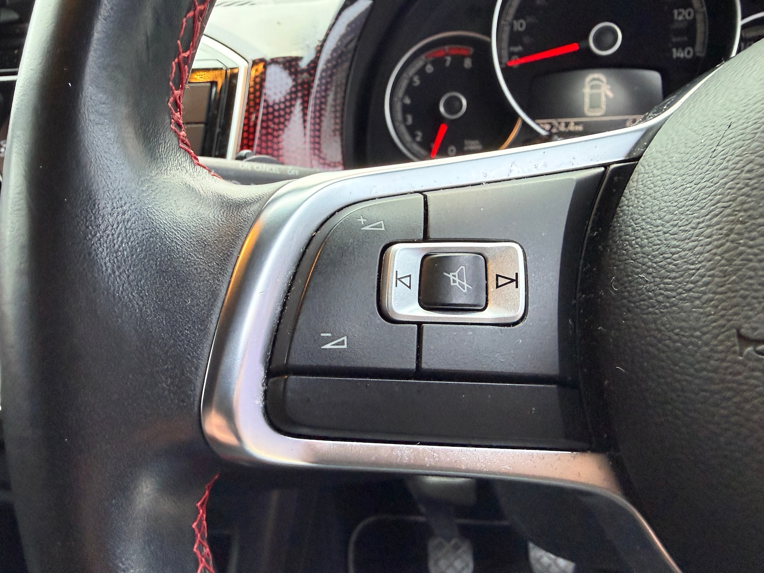 Used Volkswagen up! 2021 for sale - 77313861: Photo 26