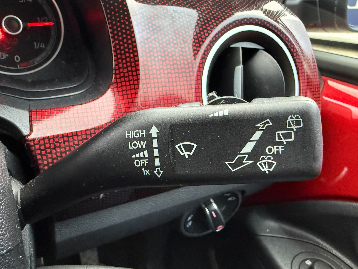 Used Volkswagen up! 2021 for sale - 77313861: Photo 29