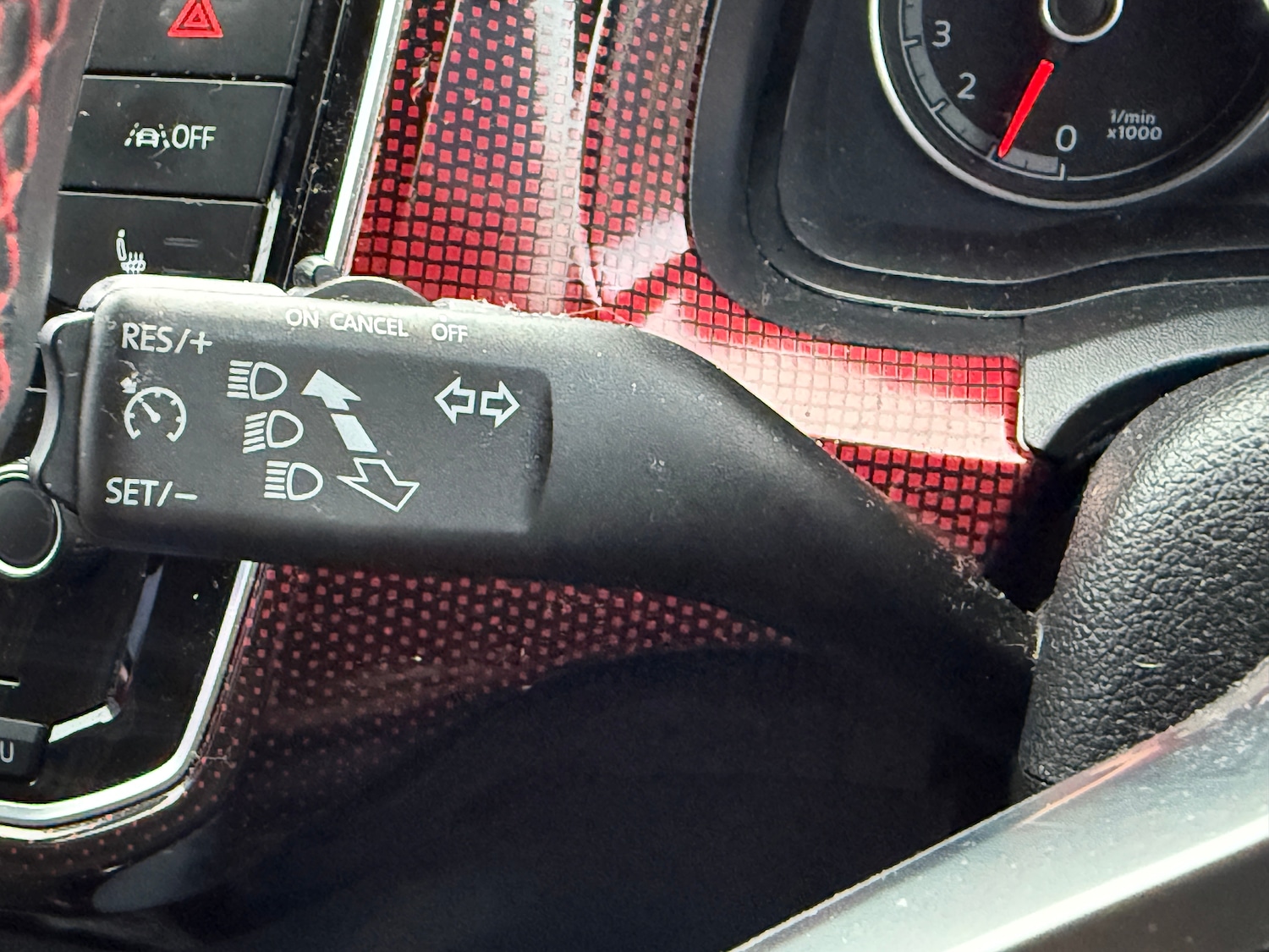 Used Volkswagen up! 2021 for sale - 77313861: Photo 30