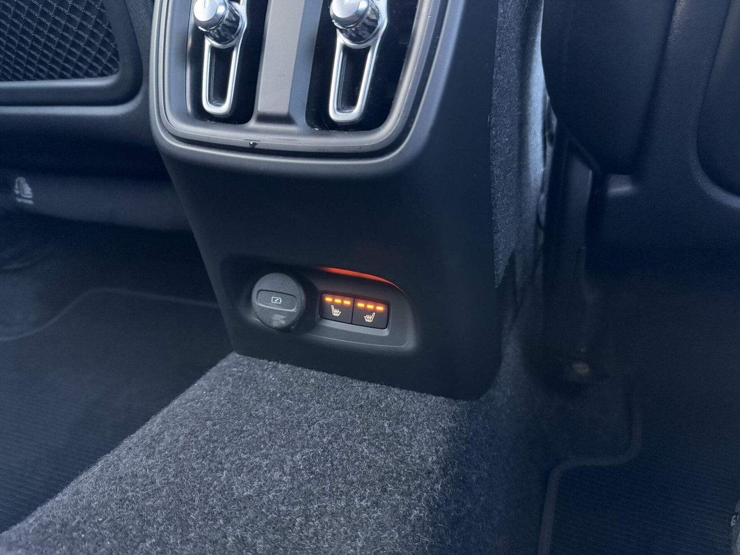 Used Volvo C40 2022 for sale - 76877492: Photo 28